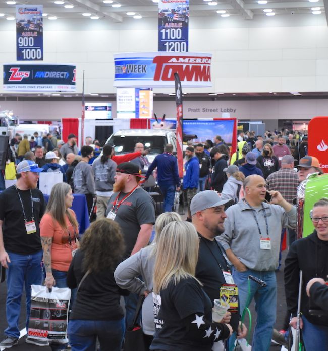 Saturday Crowd Wows Exhibitors